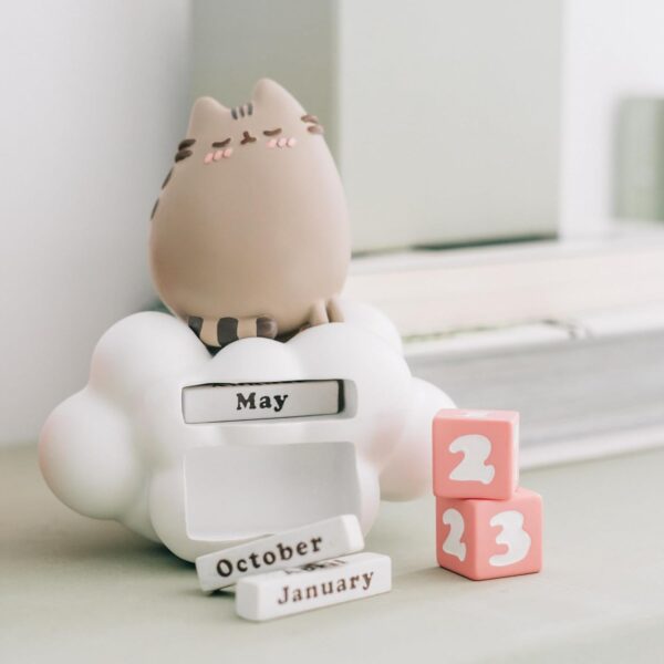 Official Pusheen Calendar | Pusheen Merchandising | Pusheen Gifts | Pusheen Figure | Kawaii Stuff | Pusheen Plush - Image 5
