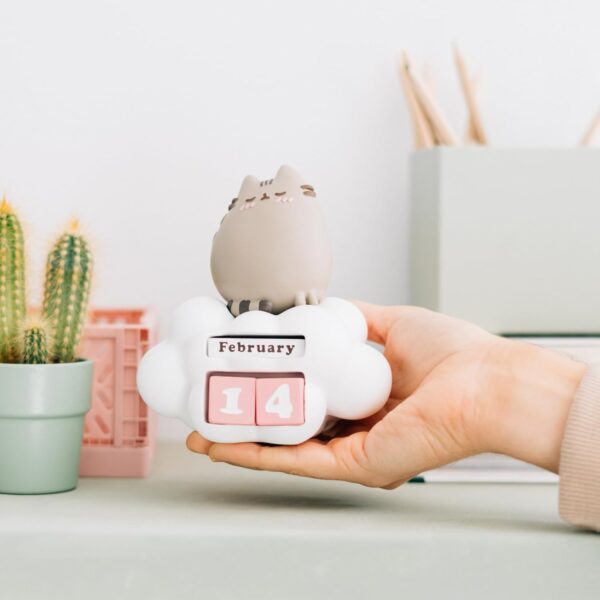 Official Pusheen Calendar | Pusheen Merchandising | Pusheen Gifts | Pusheen Figure | Kawaii Stuff | Pusheen Plush - Image 7