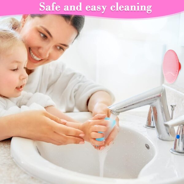 61gJSYAKiL._AC_SL1500_.jpg Nuogo 40 Pack Facial Cleansing Brush Face Scrubber Face Exfoliator Exfoliating Brush Soft Silicone Scrubber Handheld Wash Scrub Pad Tool for Deep Cleaning Pore Blackhead Delicate Dry Skin Care Women