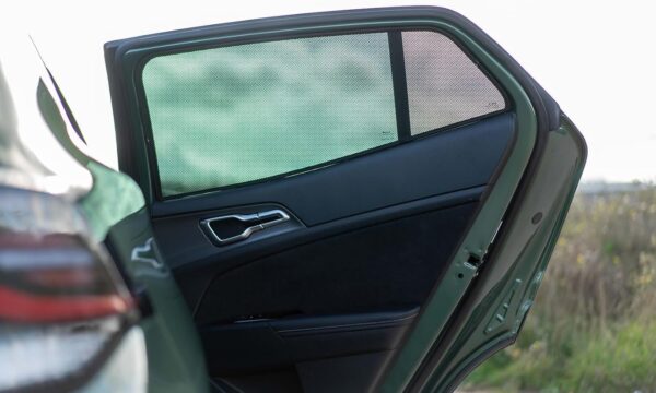 717UbS-kU-L._AC_SL1500_.jpg Set Car Shades (rear side doors) compatible with Kia Sportage (NQ5) 5 doors 2021- (2-pieces) Custom-Fit Sunshades for Cars