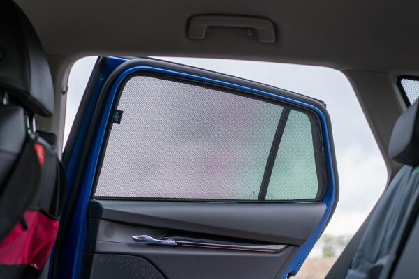 71vhy4SIrgL._AC_SL1500_.jpg Set Car Shades (rear side doors) compatible with Skoda Enyaq iV 2020- excl. Coupe (2-pieces) Custom-Fit Sunshades for Cars