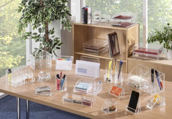 81EKvO5GcYL._AC_SL1500_.jpg Osco Clear Acrylic Smartphone Dock Stand, Elegant Desk & Bedside Holder with Glass-Look Finish, Universal Mobile Compatibility, Non-Slip Feet, Compact 9×8.5×7.2 cm