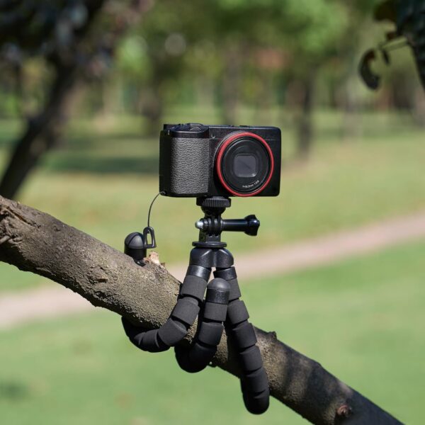 81ERVHSCcL._AC_SL1500_.jpg Amazon Basics Portable and Flexible Tripod 25cm/10inch with Wireless Remote and Phone Holder, Black