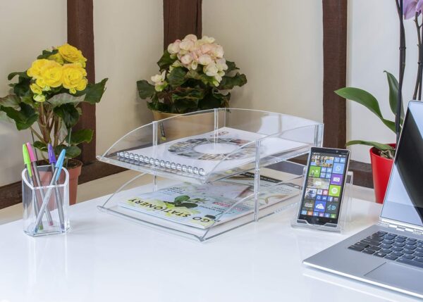 81WKtCSICsL._AC_SL1500_.jpg Osco Clear Acrylic Smartphone Dock Stand, Elegant Desk & Bedside Holder with Glass-Look Finish, Universal Mobile Compatibility, Non-Slip Feet, Compact 9×8.5×7.2 cm
