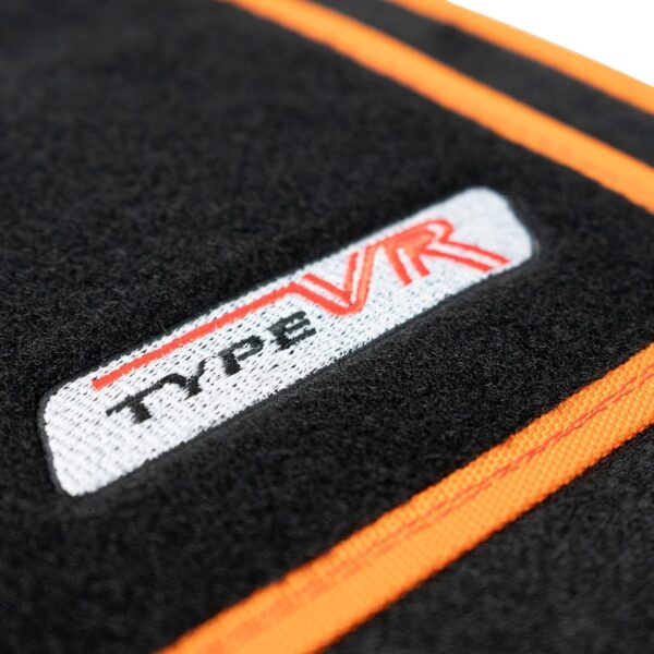 81XcAeRfCYL._AC_SL1500_.jpg Type VR Embroidered Edging Car Mat Set - Orange