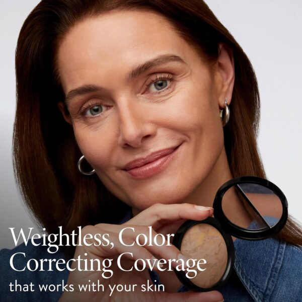 LAURA GELLER NEW YORK Award-Winning Baked Balance-n-Brighten Color Correcting Powder Foundation – Handmade in Italy – Buildable Coverage, Matte Finish – For Mature & Sensitive Skin – 03 Light