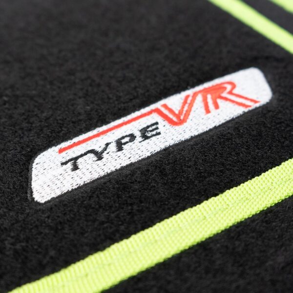 Sakura SS5308 Universal Car Mat Set, Lime